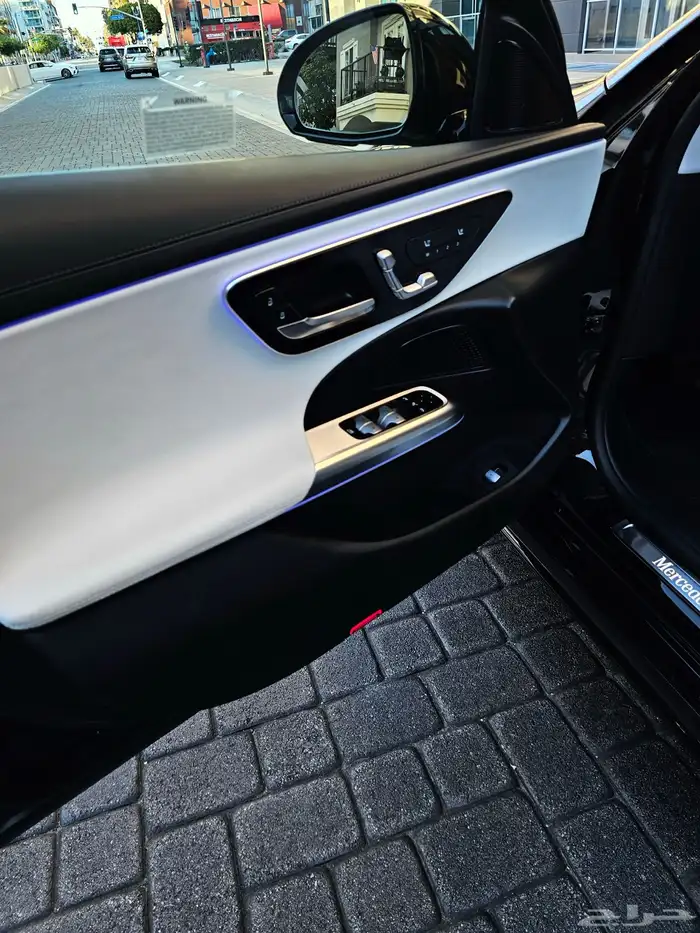 مرسيدس بنز E350 2024 18