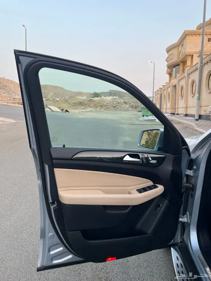 مرسيدس بنز GLE ممشى قليل ونظيف جدا 8