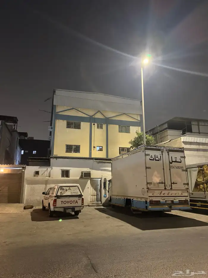 للبيع عمارة على شارعين مدخول 90 السعر مليون و30 في البادية 0