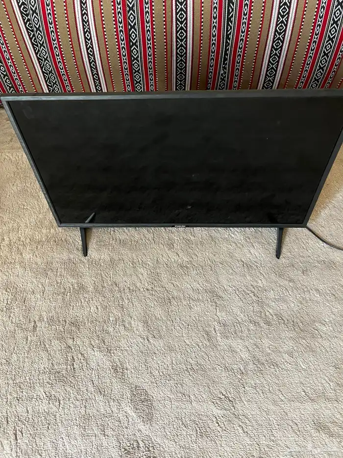 شاشة التلفزيون 1