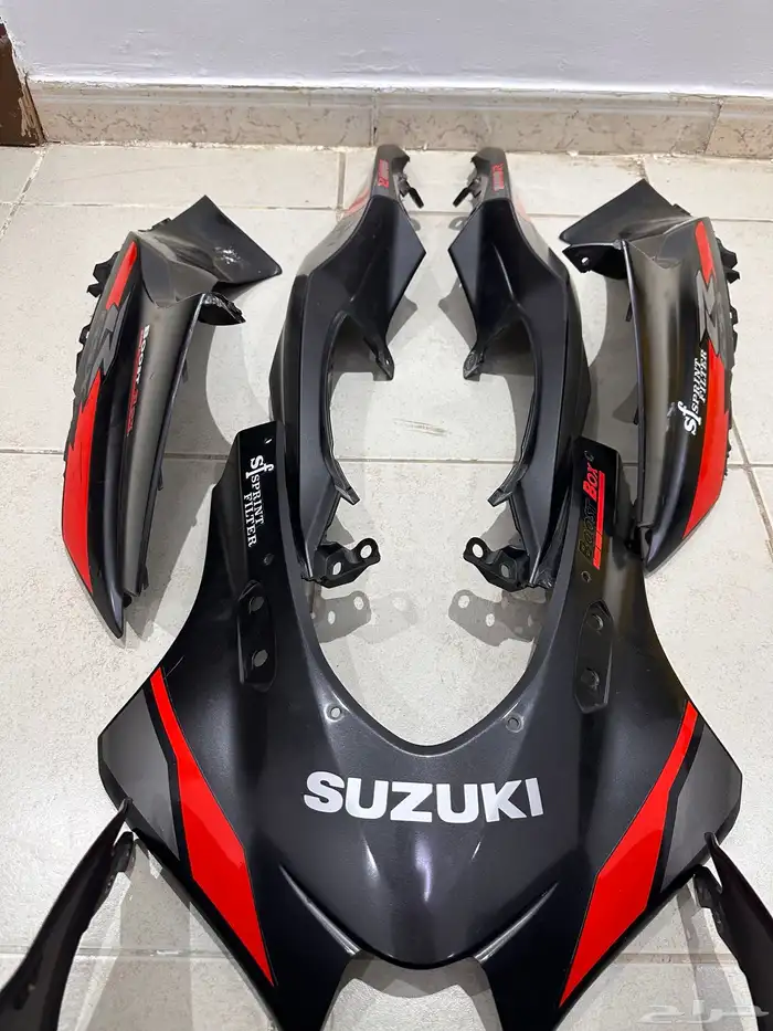 فيابر ريس سزوكي 1000RR اصلي وكاله 1