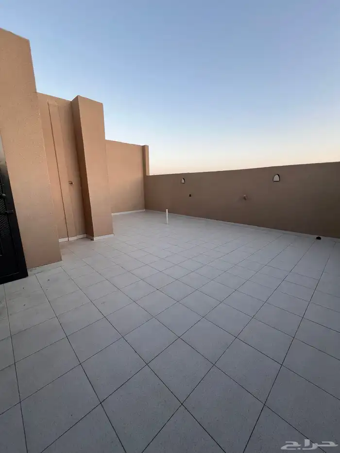 للبيع روف علوى بمدخل سياره حى النور شمال الخميس 750 الف 38