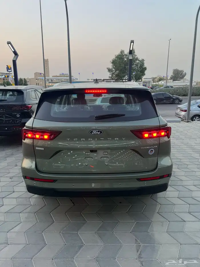 فورد تيريتوري تيتانيوم موديل 2026 يوجد جميع الألوان 4