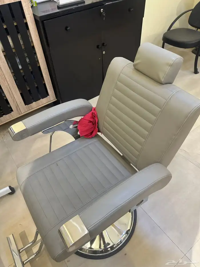 خمس كراسي للبيع 1