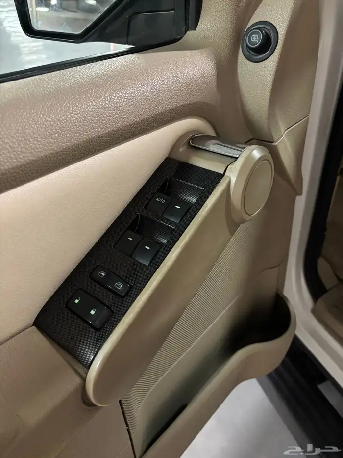 للبيع اكسبلورر 2010 فل كامل 20