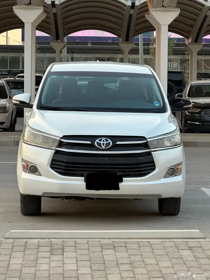 للبيع تويوتا انوفا 2016 ( 7 مقاعد) السعر 44 ألف 1