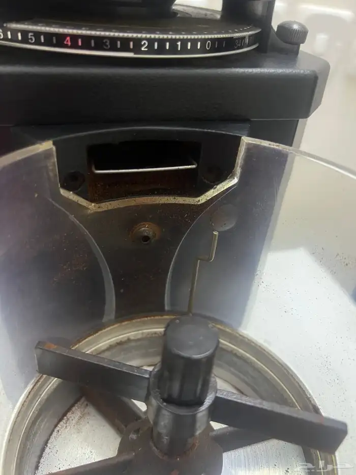 مطحنة قهوة انيفم ميلانو احترافية ايطالية 7