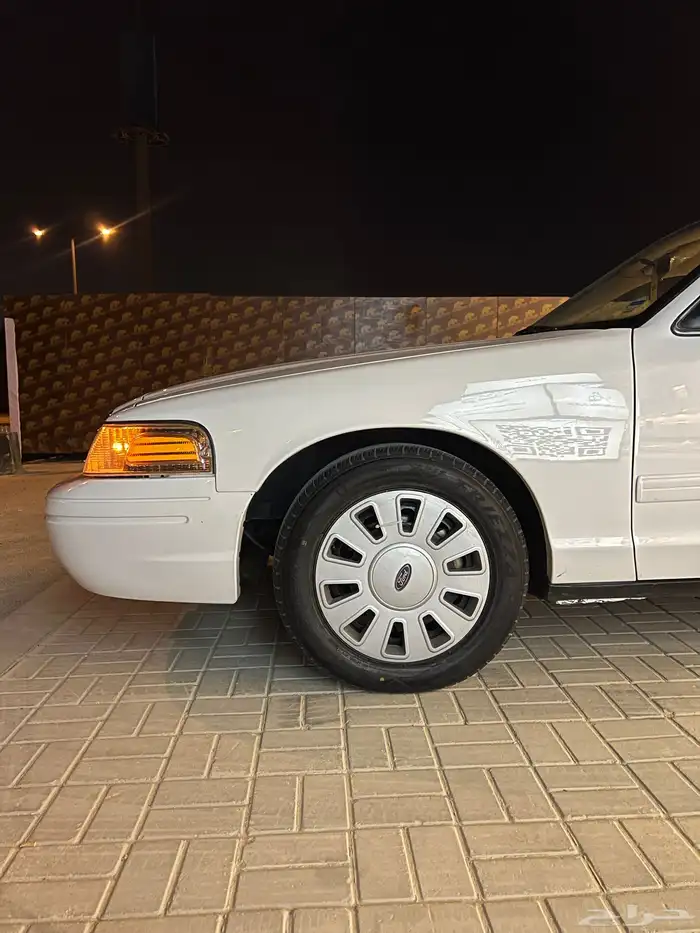 فورد فكتوريا بوليسي 16