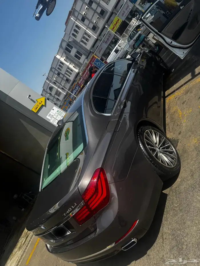 بي ام 730 2013 2