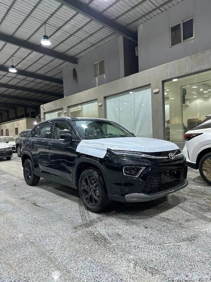 تويوتا اوربان كروزر اسود فل كامل 4 سلندر موديل 2026 0