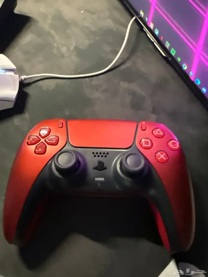 يد سوني 5 بلون مميز 0