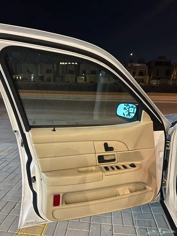 فورد فكتوريا بوليسي 30