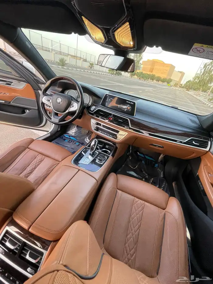 بي ام دبليو2017 فل كامل اعلى مواصفات740الموقع بريده 85