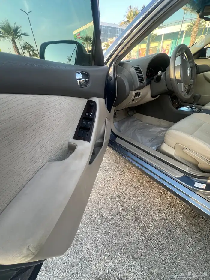 نيسان ألتيما 2011 شبه مخزن مالكين فقط 11