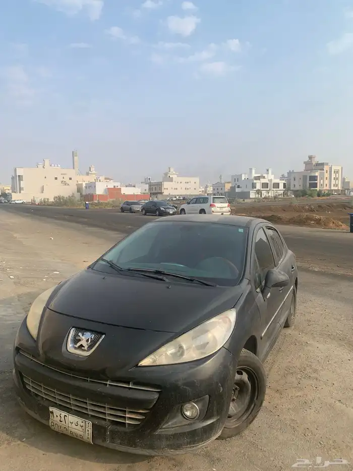 بيجو لون اسود 2012 3