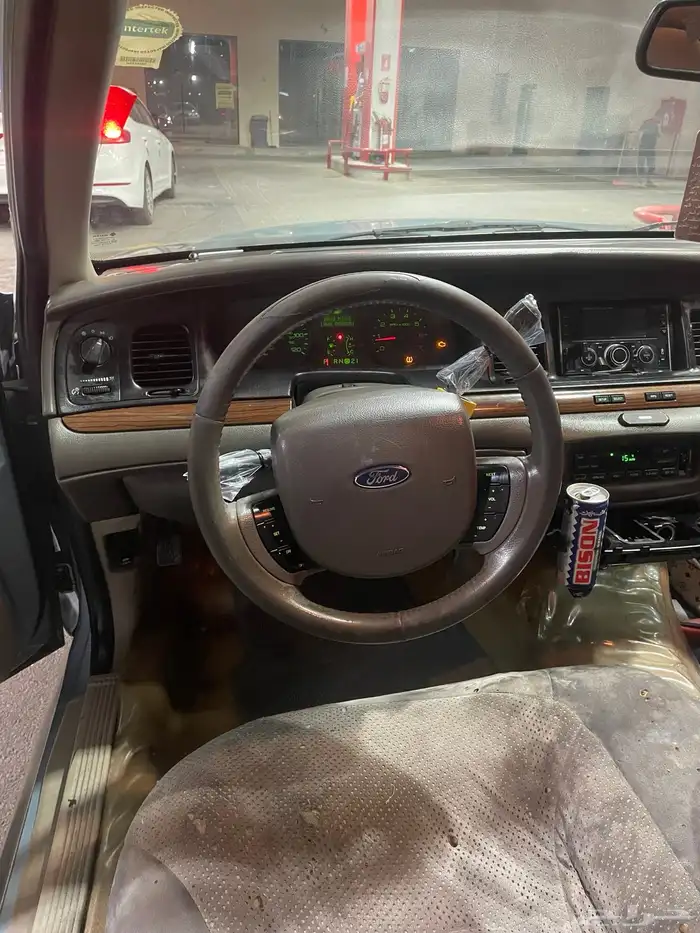 فورد فكتوريا 10