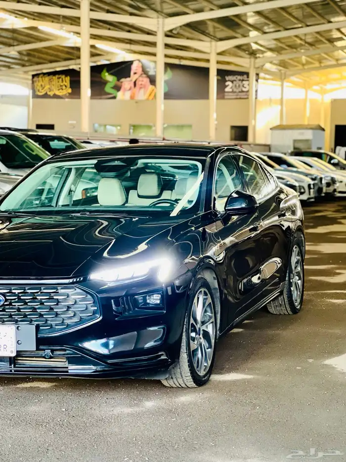 فورد تورس تيتانيوم فل كامل موديل 2023 1