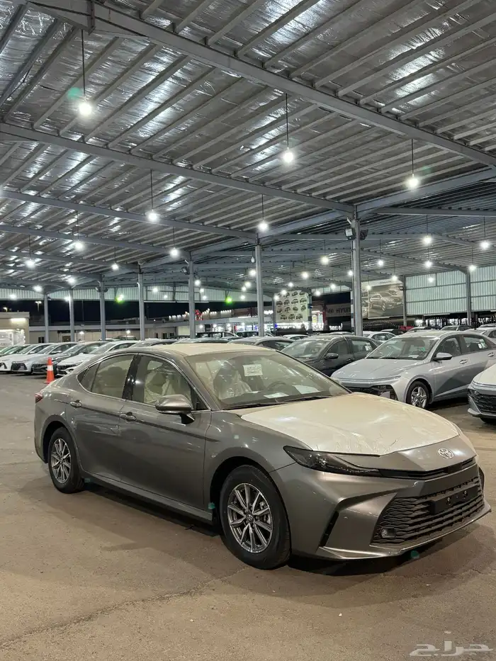 كامري 2025 E ستاندر تيتانيوم 0