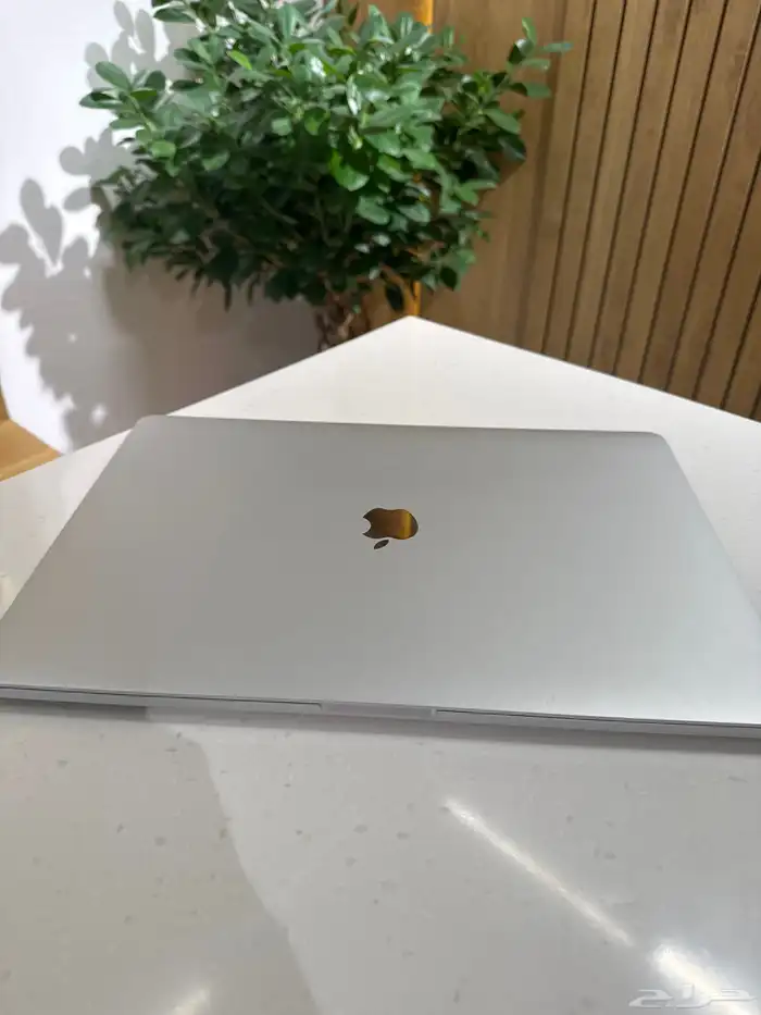 MacBook Pro 2019 16 1