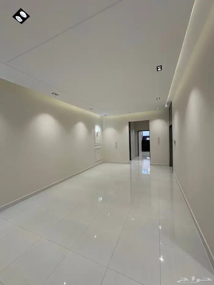 للبيع شقق ارضيه وعلويه تشطيب مودرن بحي المعارض تبدأمن520الف 17