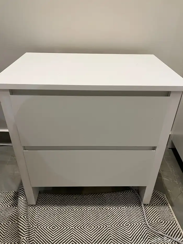 سرير   ثلاجة   طاولة بادراج   مايكرويف   غلاية 3