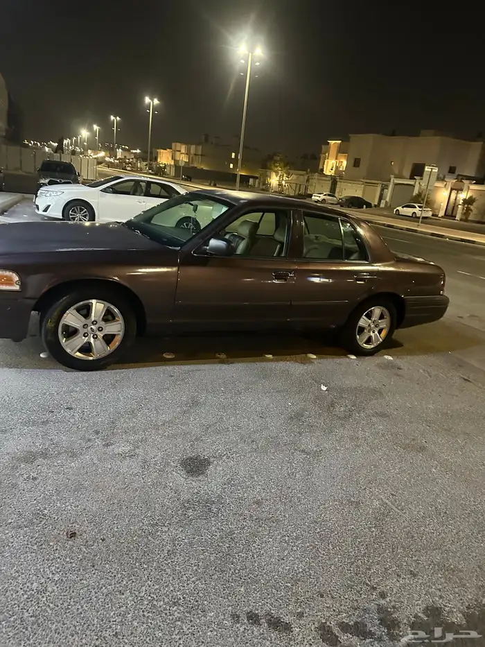 فورد كراون فيكتوريا 2007 4