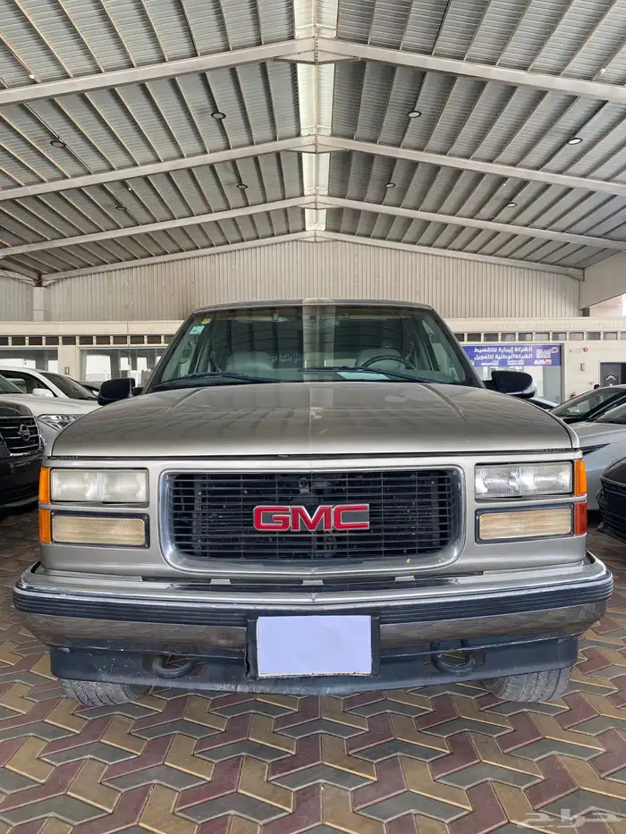 جي ام سي يوكن 1999 العدد 183 الف 1