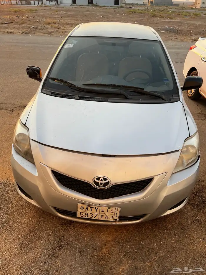 للبيع يارس 2013 1