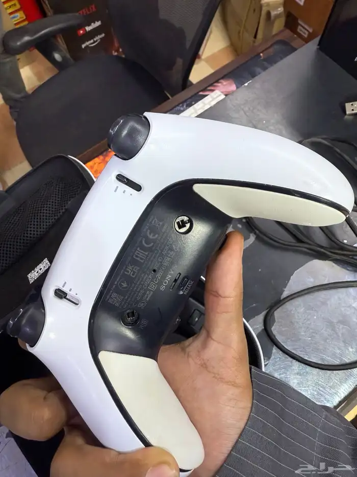 يد DualSense Edge الأحترافيه 2