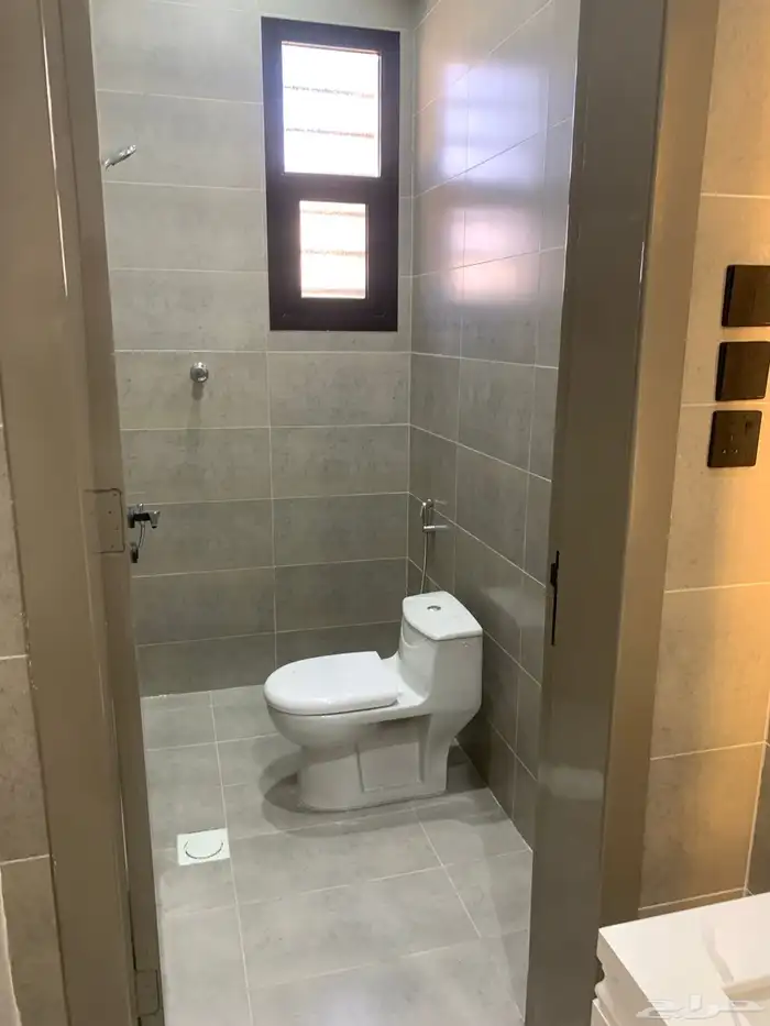 للبيع روف علوي مع ملحق با الخميس موقع مميز جدا من 650 الف 35