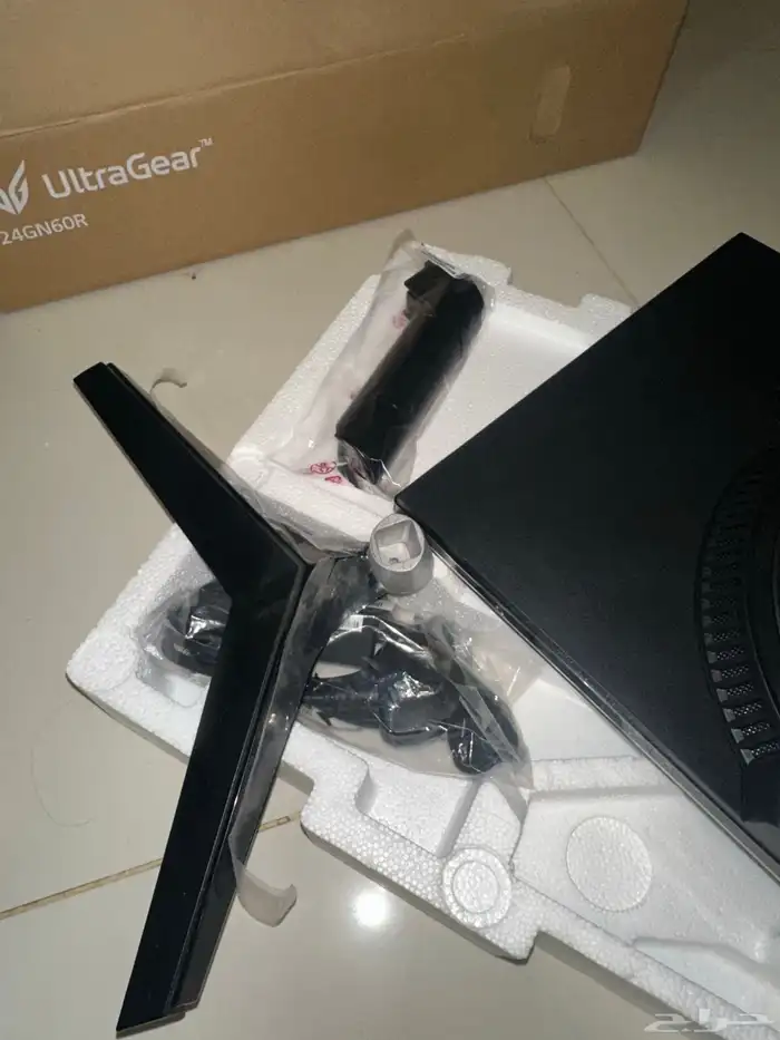 شاشة قيمنق LG 24 . 2