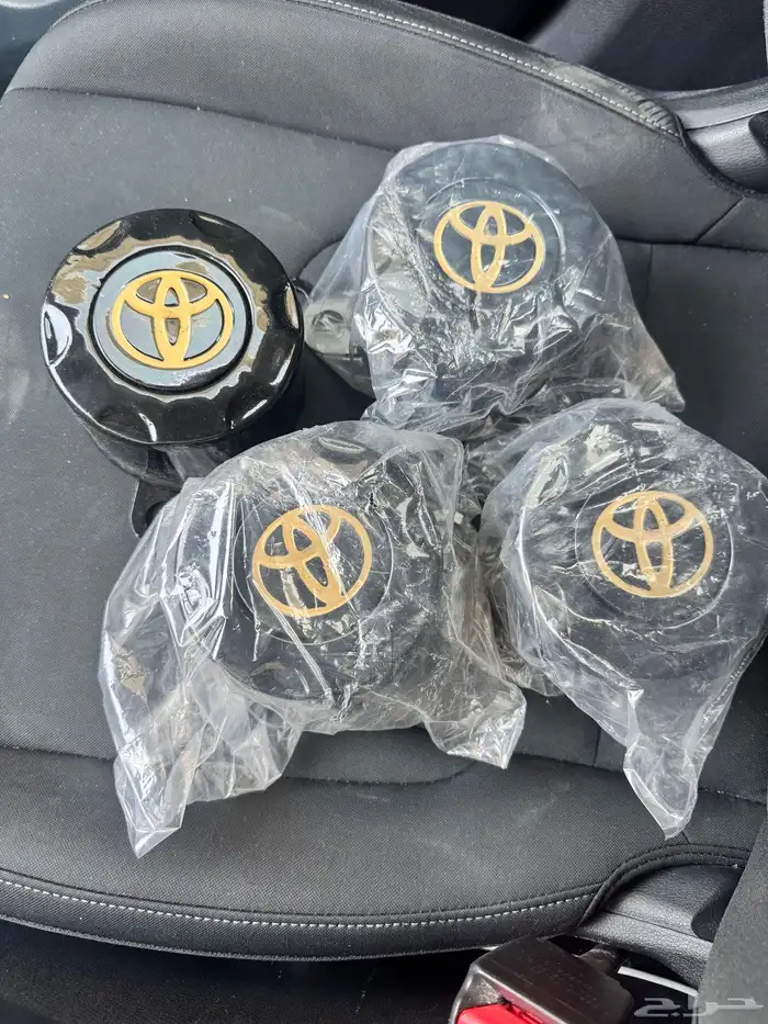 للبيع طيس حديد جنوط لاندكروزر 5 مسامير 1