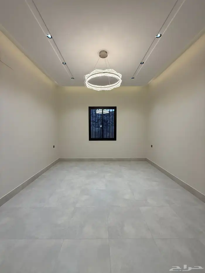 للبيع شقق علويه بمصعد جاهز وسطح خاص ف ابها المحاله 12