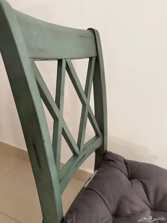 طاولة طعام مع 5 مقاعد 1