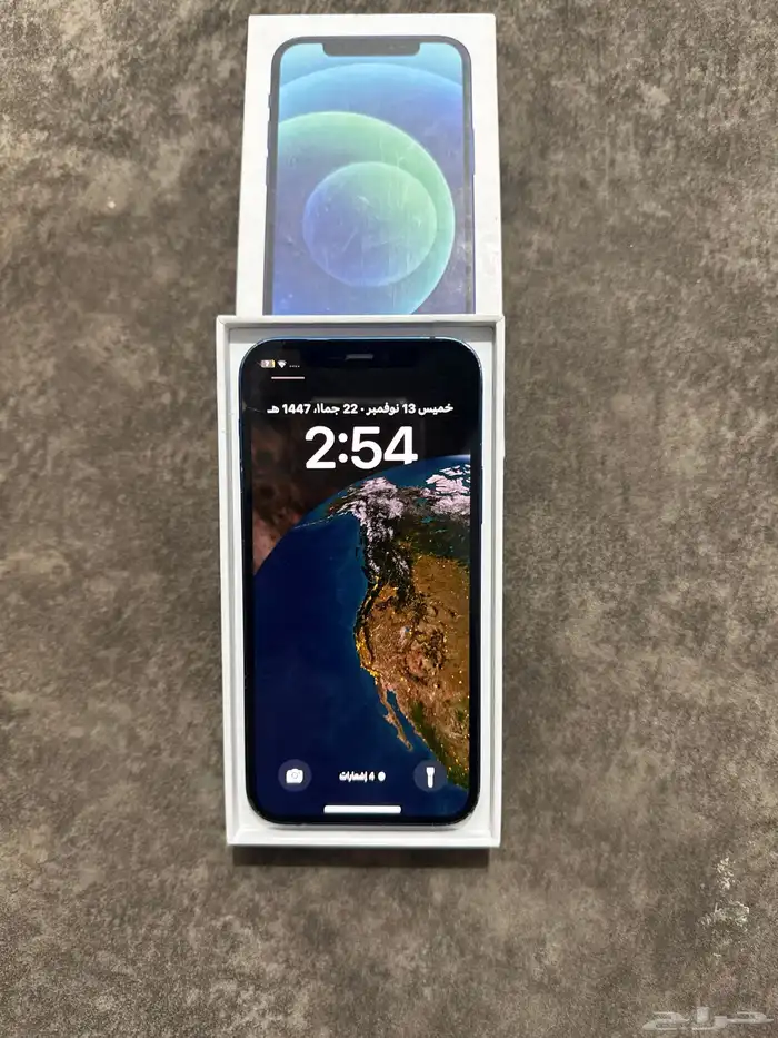 ايفون 12 عادي نضيفف 1