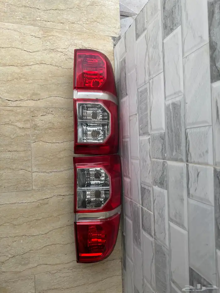 اصطبات خلفية هايلوكس من 12 إلى 15 0