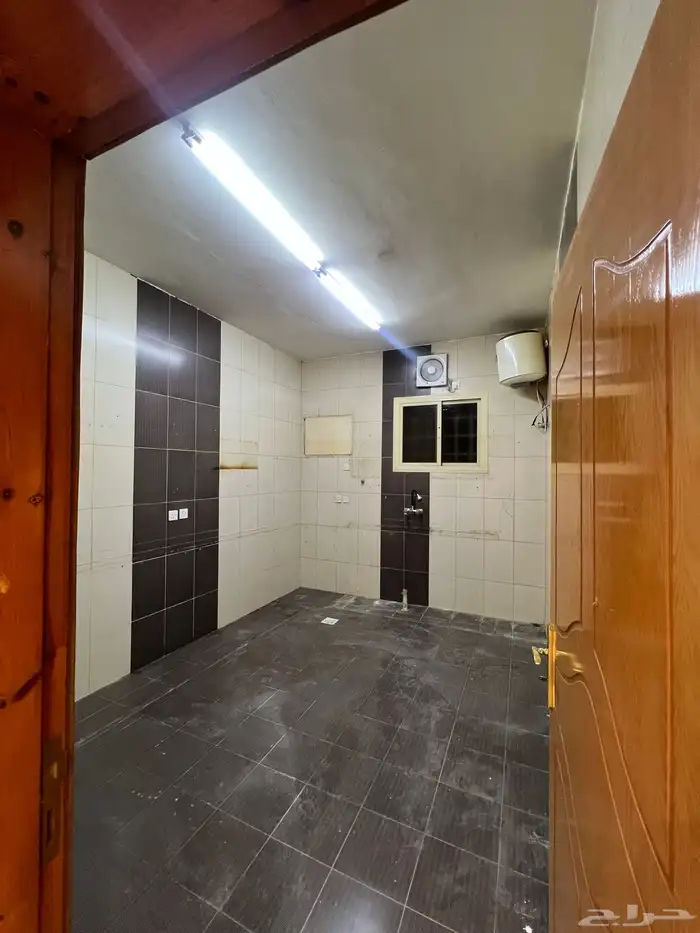 عمارة للبيع جبرة 5