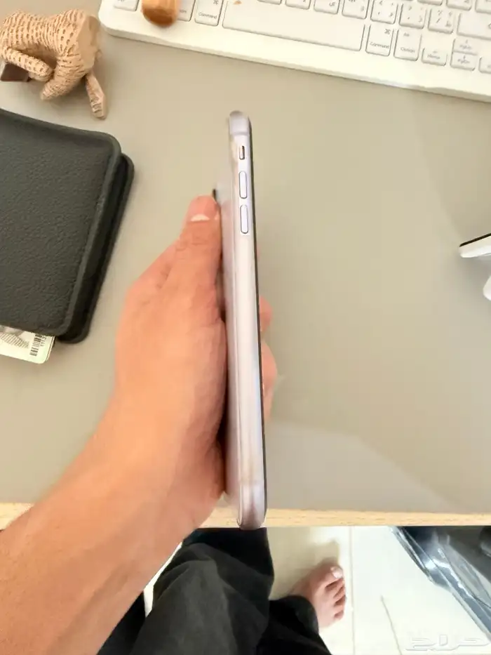 ايفون 11. قيقا 128. بطارية 76 0