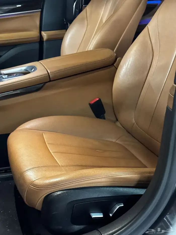 بي ام 740 2019 10