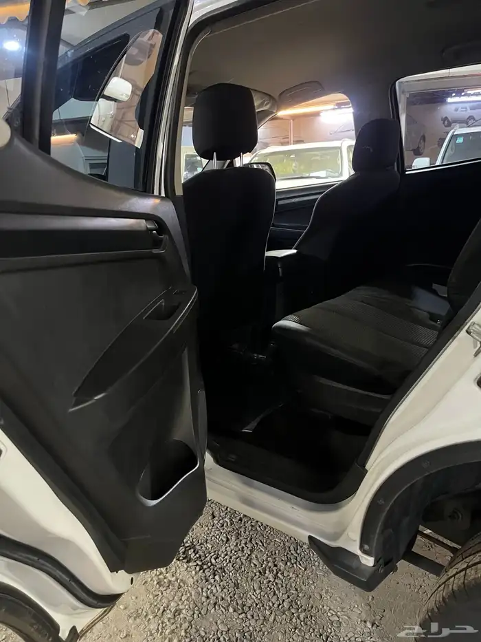 ايسوزو ديزل 2015 9