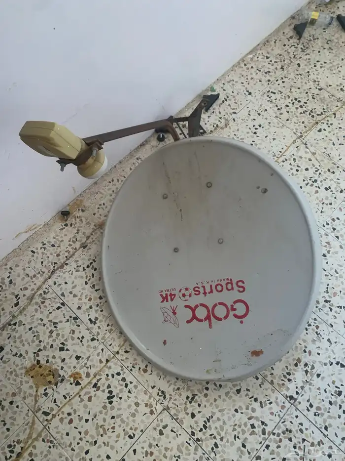 صحن دش مع العدسة مع السلك مع الريسيفر والريموت 0