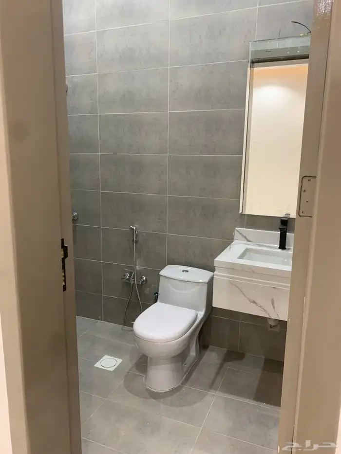 للبيع روف علوي مع ملحق با الخميس موقع مميز جدا من 650 الف 23