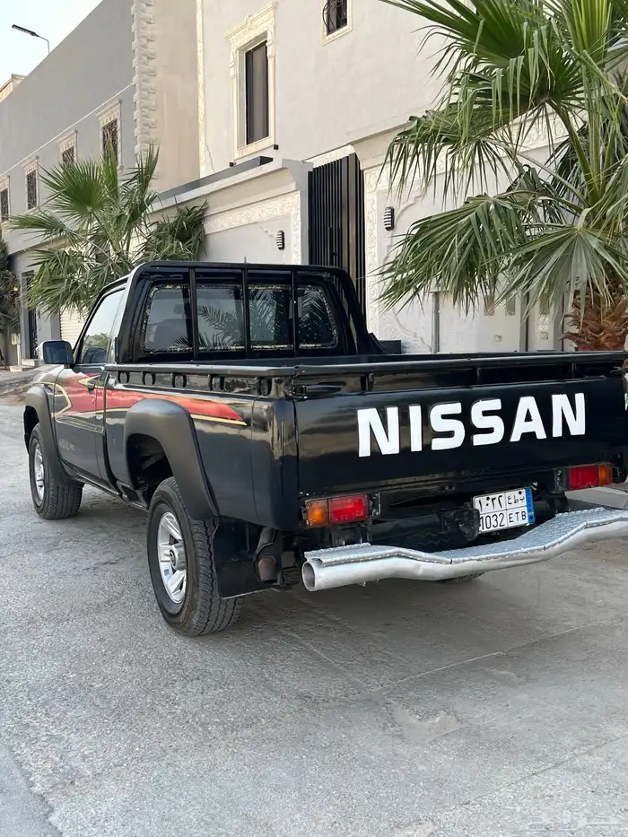 شاص نيسان 2005 اسود 2