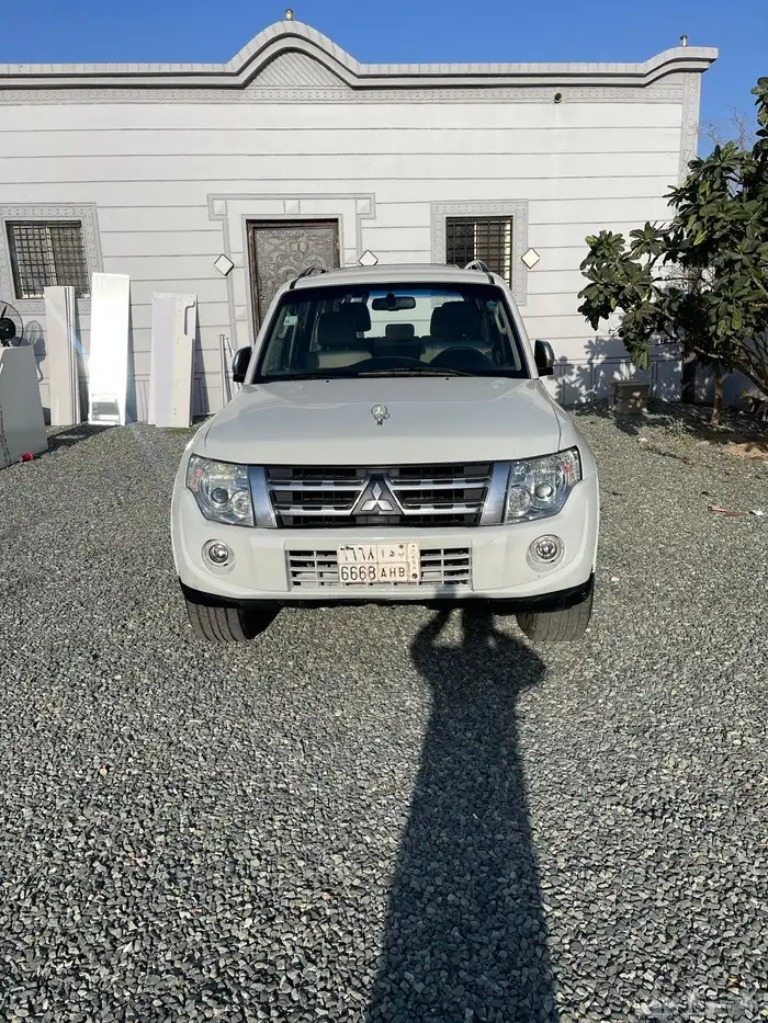 باجيرو 2012 فل كامل 3.5 14