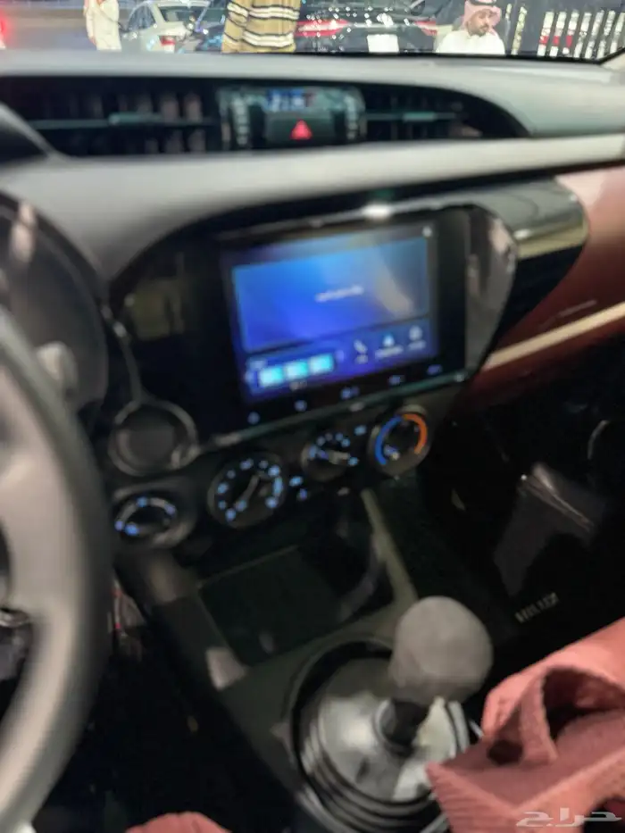 هايلوكس سلق دبل 2025 بحالة الصفر 8