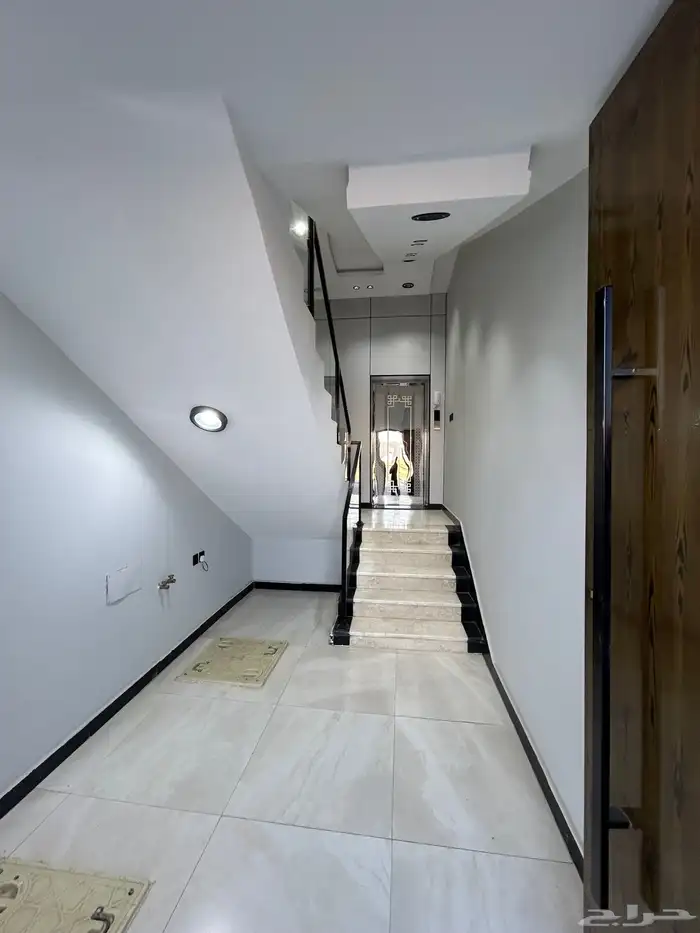 للبيع شقق علوية تشطيب VIP (درة الموسي -خميس مشيط ) 1