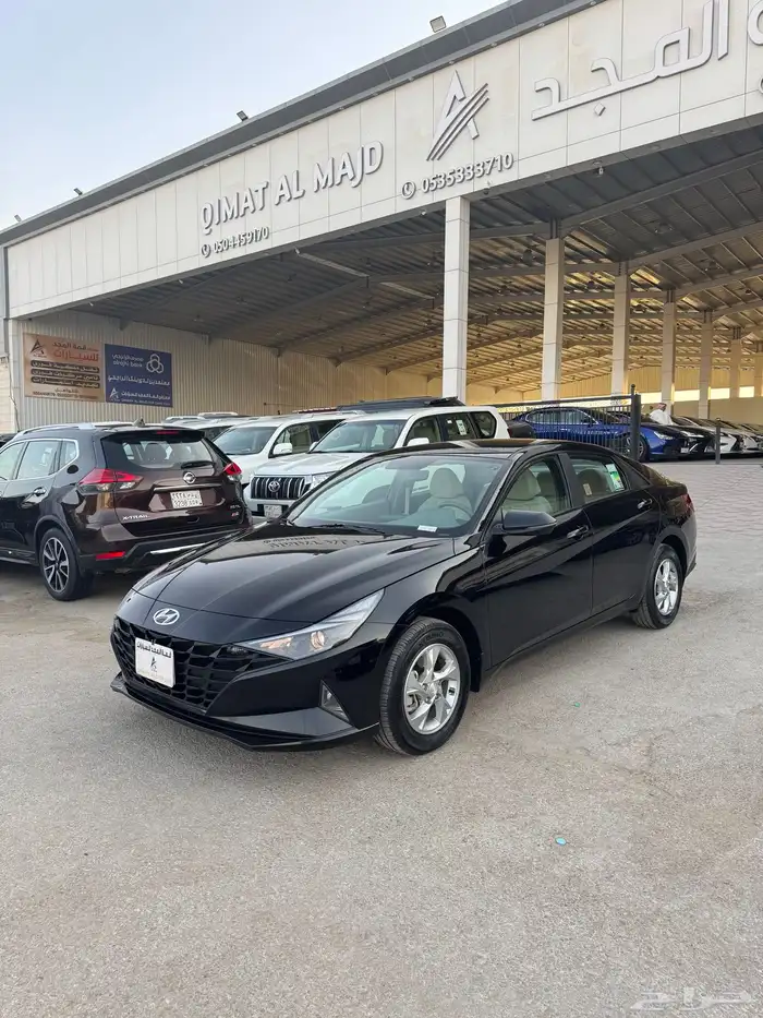 للبيع هيونداي النترا 2023-ستاندر - مكينه 1600-ممشى قليل جدا 2