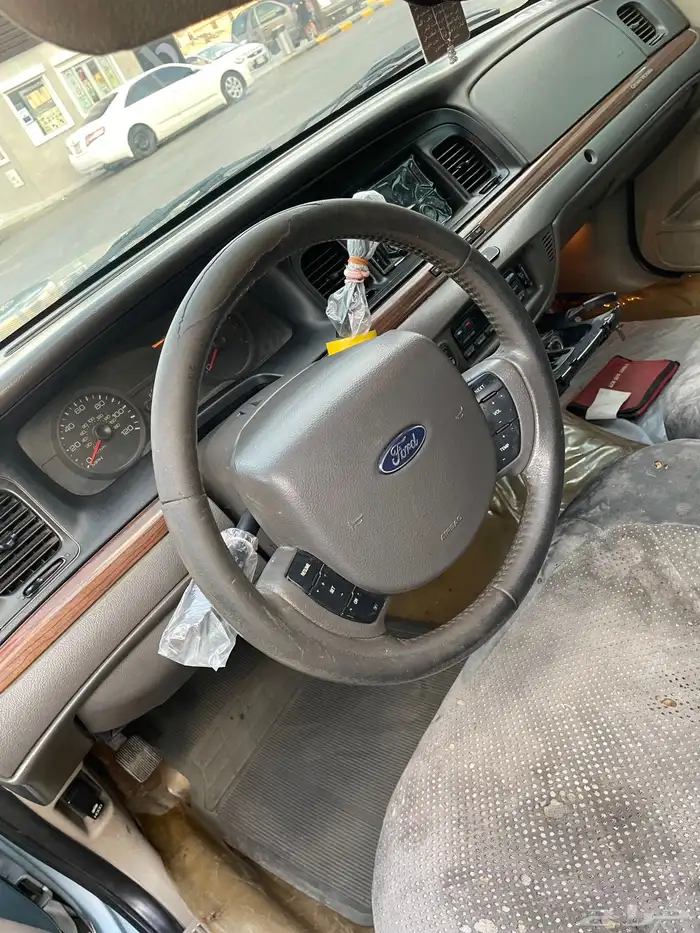 فورد فكتوريا 19