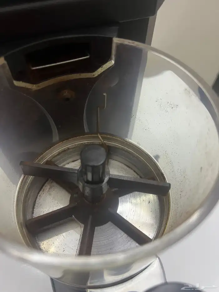 مطحنة قهوة انيفم ميلانو احترافية ايطالية 8