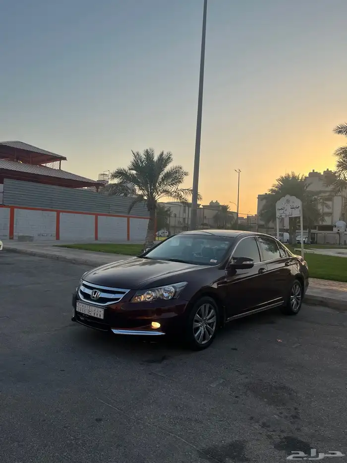 هوندا اكورد 2012 للبيع 4 سلندر 2